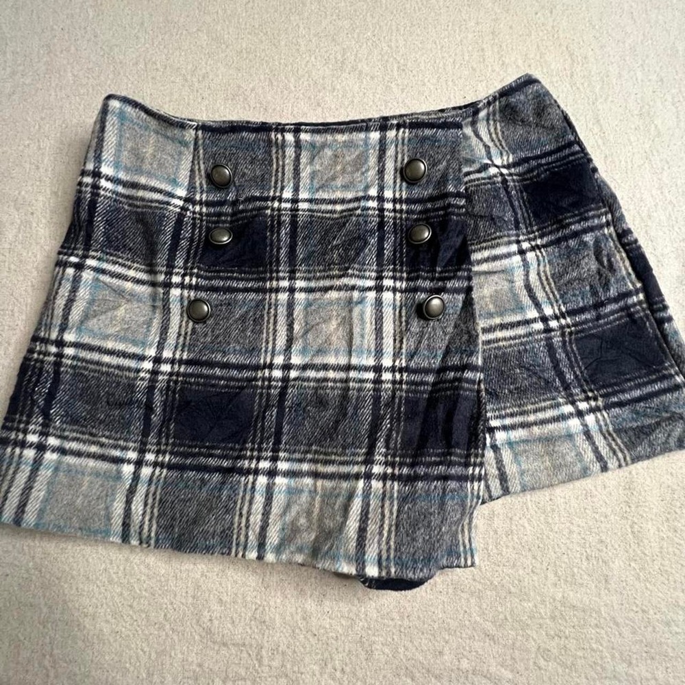 Forever 21 Women Navy Blue Gray Plaid Button Front Mini Skort Size L NWT